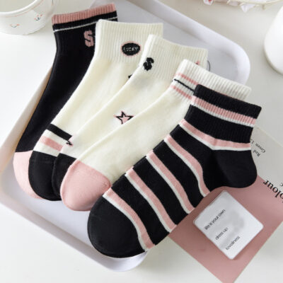 Black Pink Cream